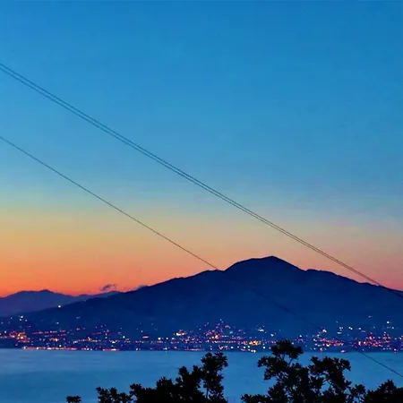 Villa Privata Con Biliardo E Vista Sul Golfo Di Napoli Sorrent